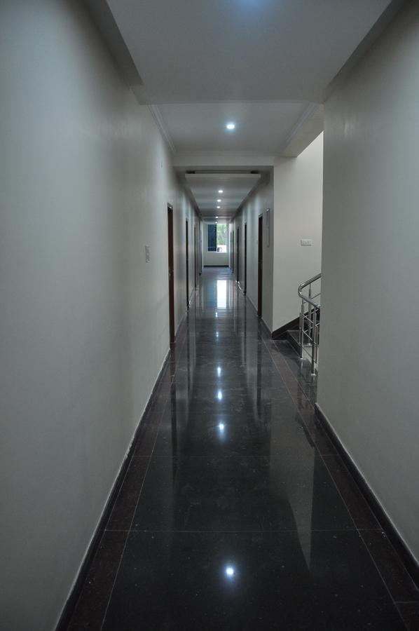 Altis Lodge Erode Dış mekan fotoğraf